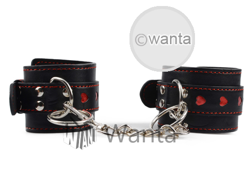 Wanta.co.uk - Toynary SM16 Heart Patterned Leather Handcuffs Black